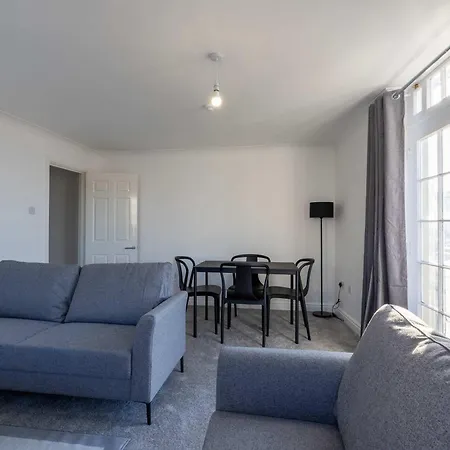 Daire Spacious Harbourside 2bed With Sea Views *