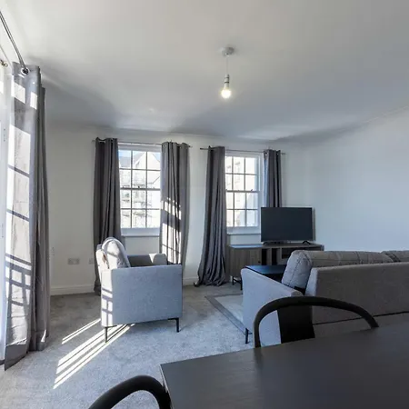 Daire Spacious Harbourside 2bed With Sea Views