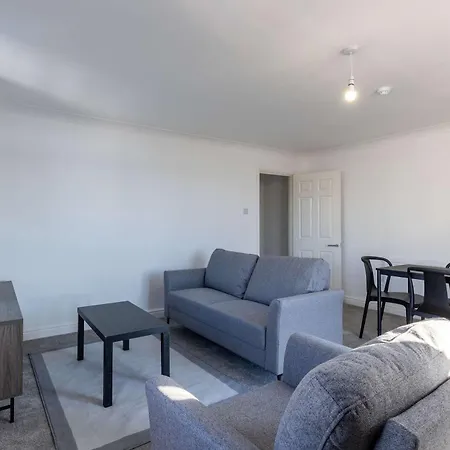 Spacious Harbourside 2bed With Sea Views Whitehaven
