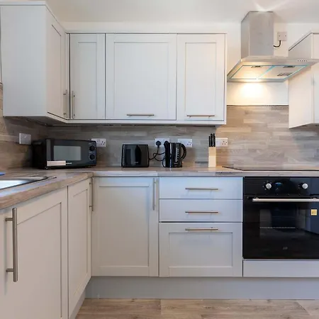 Daire Spacious Harbourside 2bed With Sea Views *