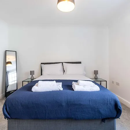 Spacious Harbourside 2bed With Sea Views Whitehaven