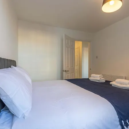 Daire Spacious Harbourside 2bed With Sea Views